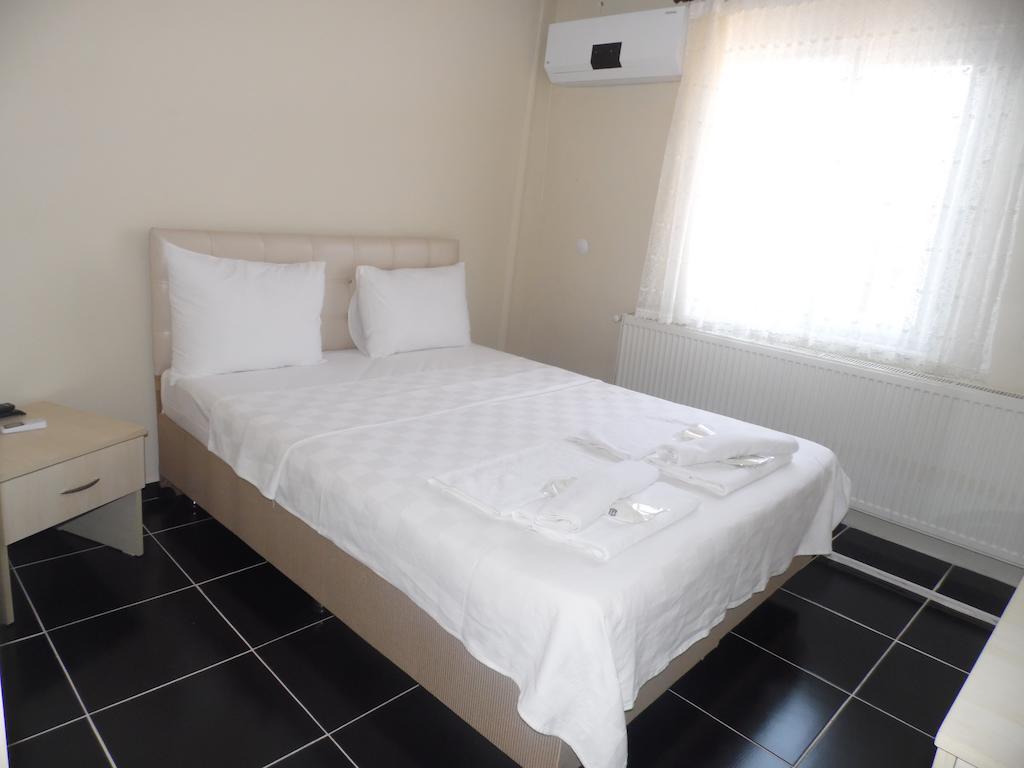 Saral Otel Derince Camera foto